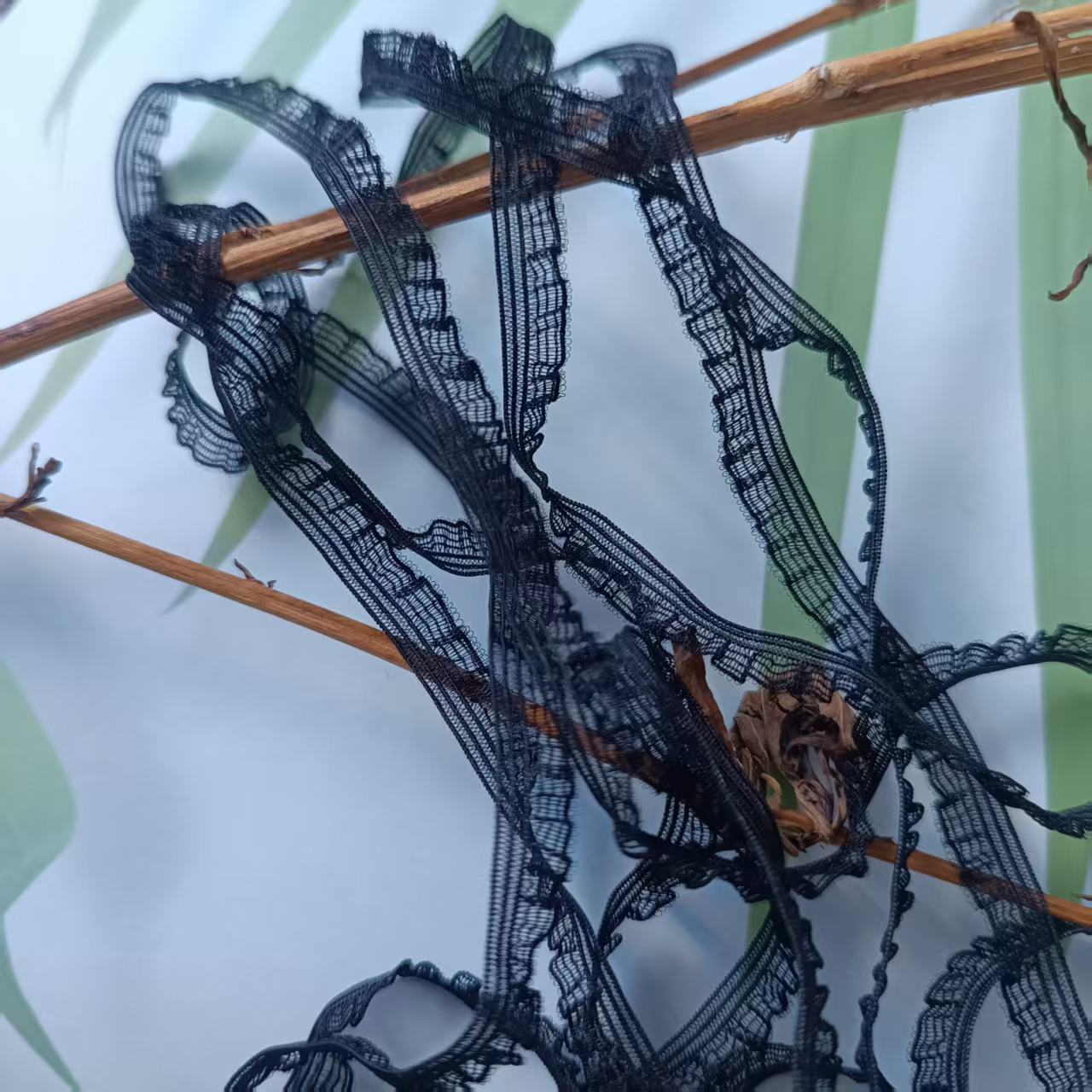 5799 single-sided glass yarn ear muffle woven lace children's clothing, hair accessories, underwear decoration, elastic dyeable Specification image