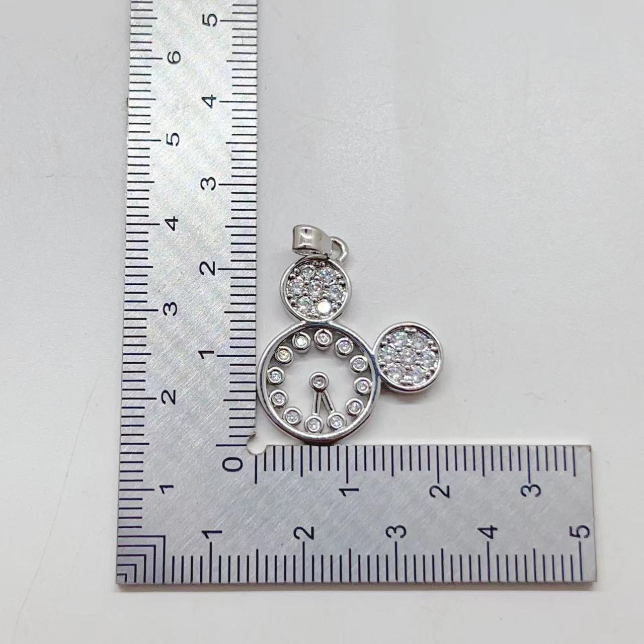 European and American copper-plated real gold slightly inlaid zircon bear head bracelet pendant DIY accessory details Picture