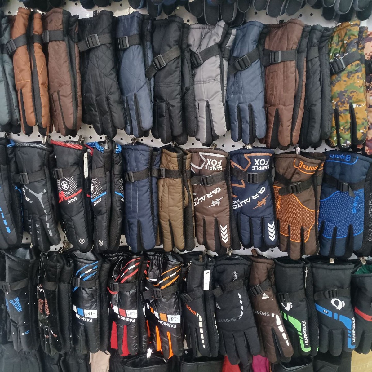 Cross-border adult gloves, winter 2-cotton warm gloves with fleece, outdoor skiing, motorcycle riding, street stall wholesale Specification image