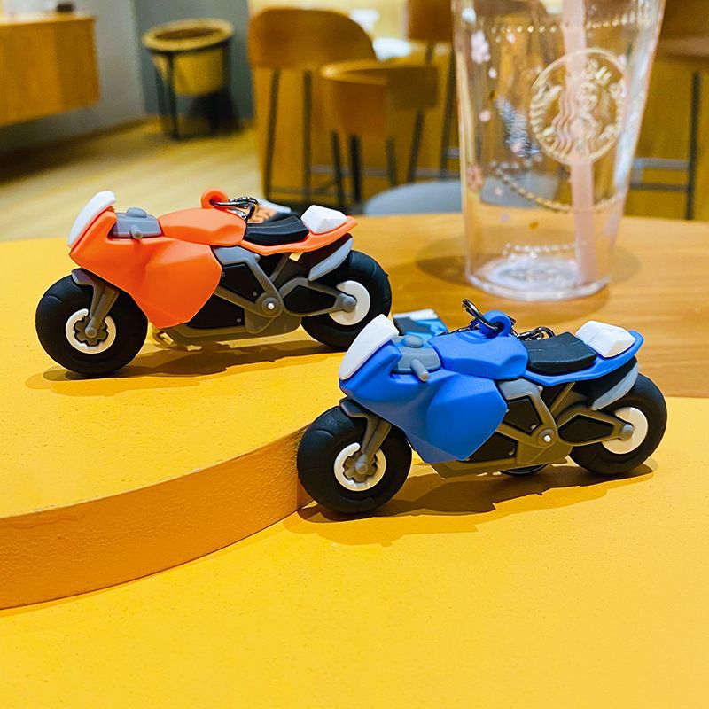 Cool motorcycle keychains, creative cartoon electric bikes, motorcycle keychains, pendants, bag hangers, pendants, gifts for men details Picture