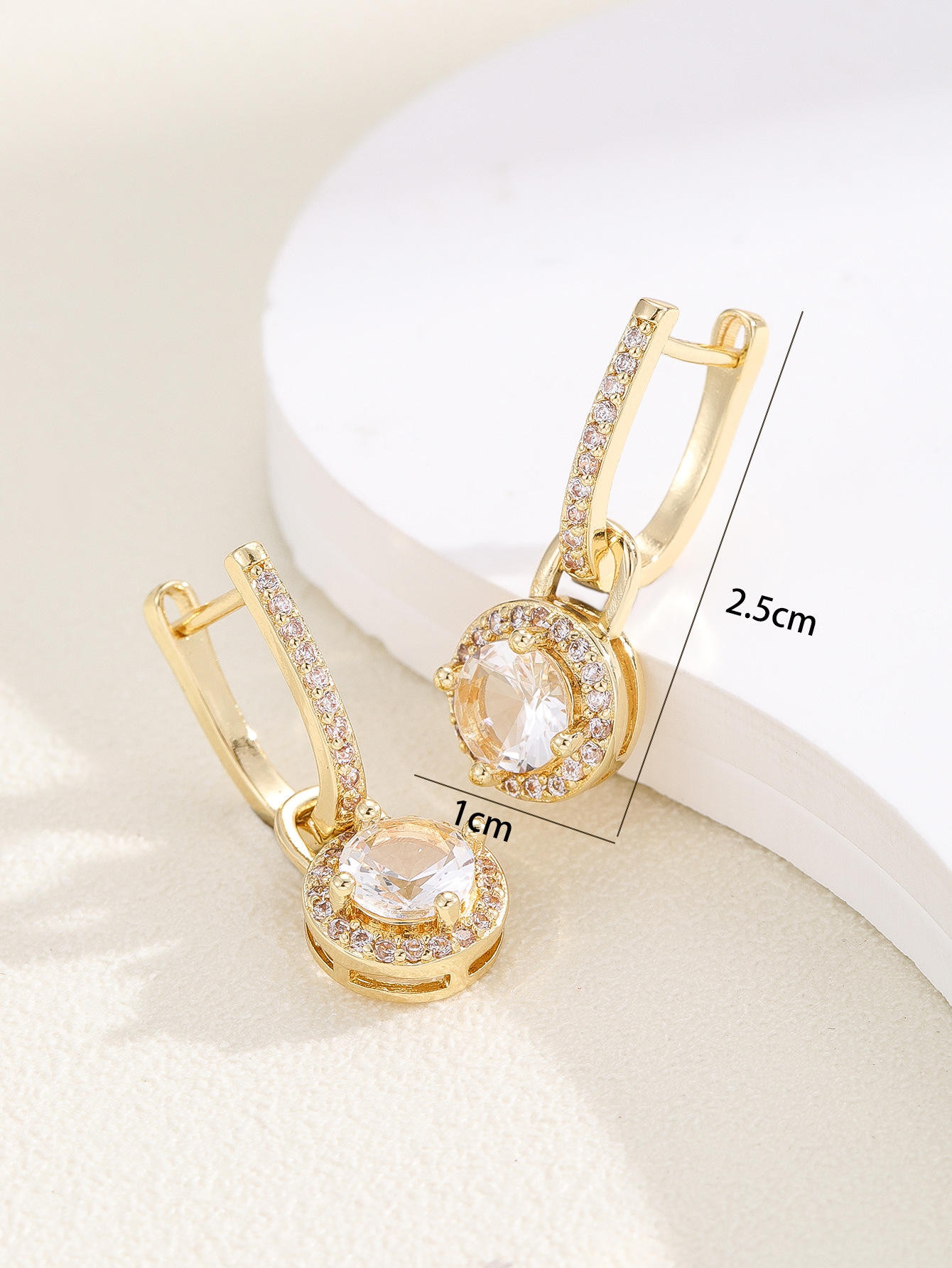 Cross-border best-selling micro-set full diamond zirconia simple silver needle stud earrings, female Internet celebrity earrings, round earrings, super ethereal earrings details Picture