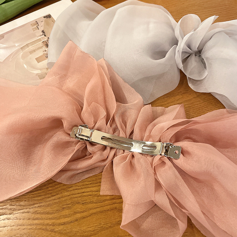 Dongdaemun, South Korea, Super Fairy bow hair clip, hairpin net, gauze art, elegant spring clip hair accessory, back head accessory Application Scenario