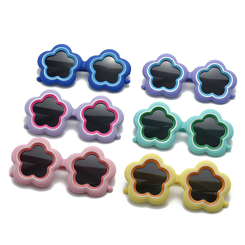 2024 Children's Sunglasses Cute Cartoon Pentagonal Polarizing Mirror Student Sunglasses Sunshade Mirror 8124 details Picture