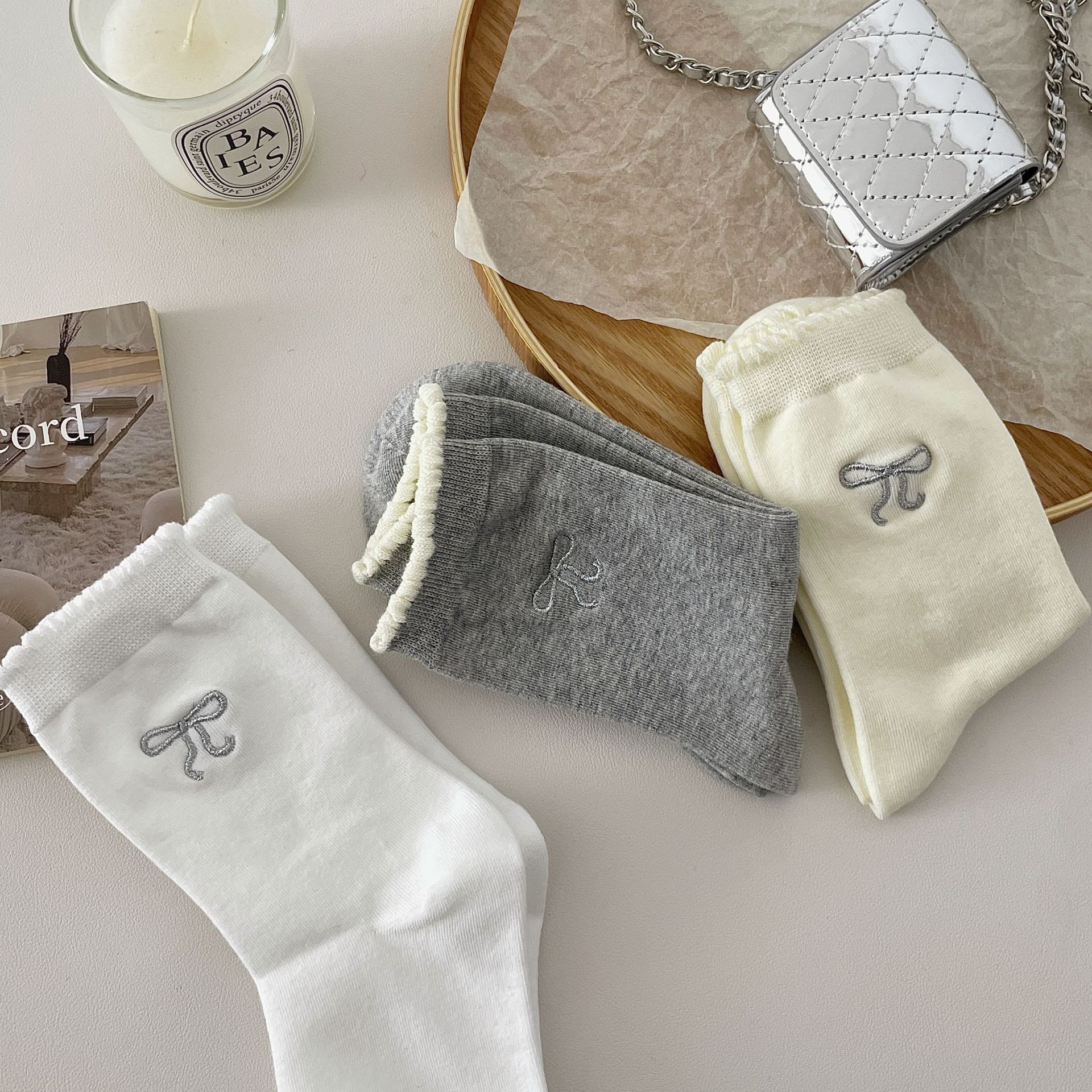 One-piece consignment of socks from the street stall: ballet-style lace embroidery bow socks, combed cotton Japanese-style miu style white mid-calf socks, grey pile socks pic 6