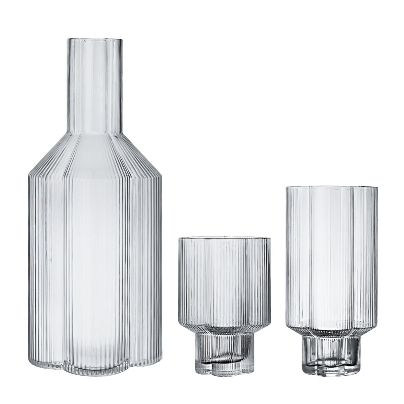 European-Style Multi-Angled Glass Cups, Vertical Corrugated Wine Glasses, Striped Tall Ice Cream Cups, Household Cooling Water Bottles, Ins Stackable Water Cups Item Picture