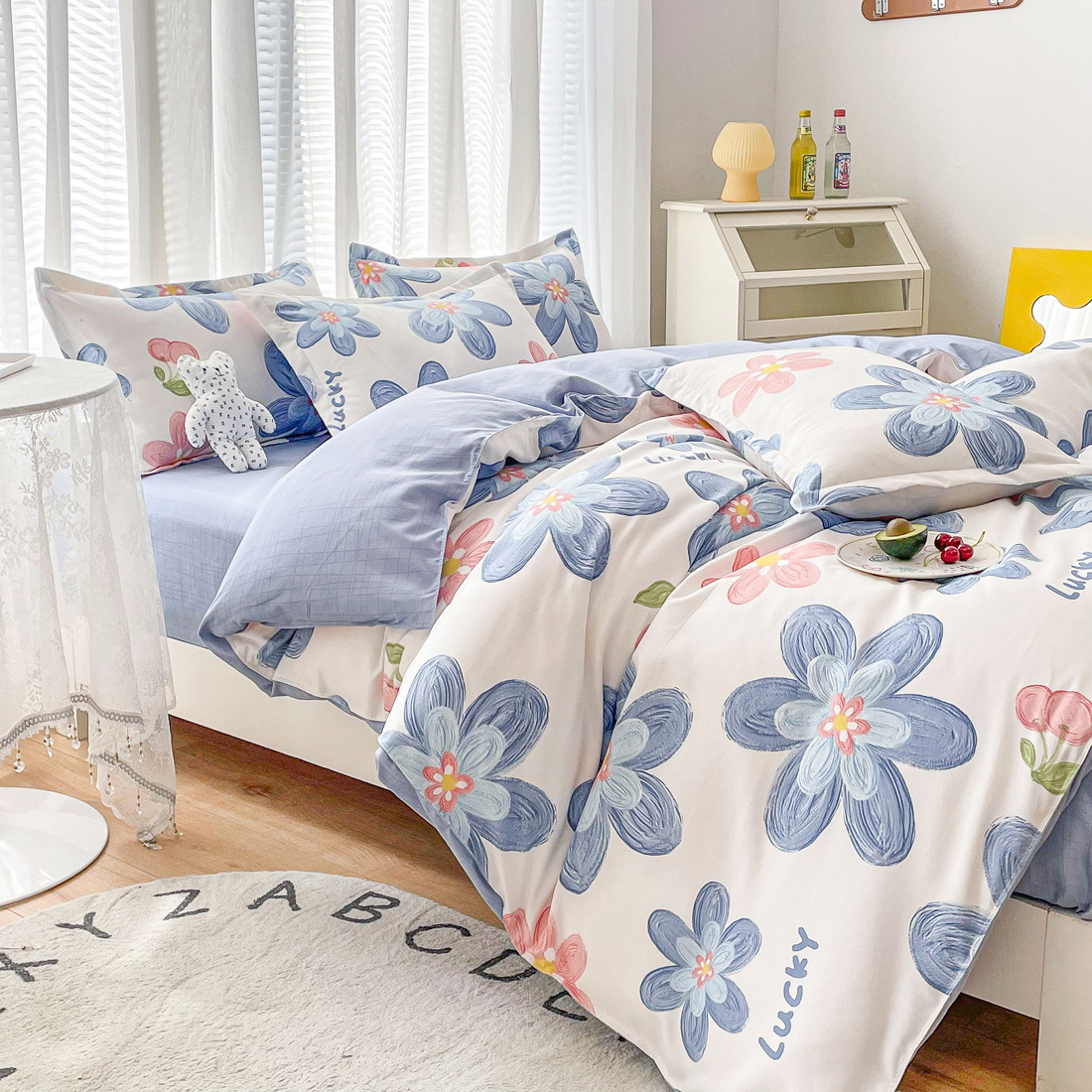 Wholesale of new four-piece set of simple matte thickened washed cotton quilt cover and bed sheet, three-piece set of bedding Application Scenario