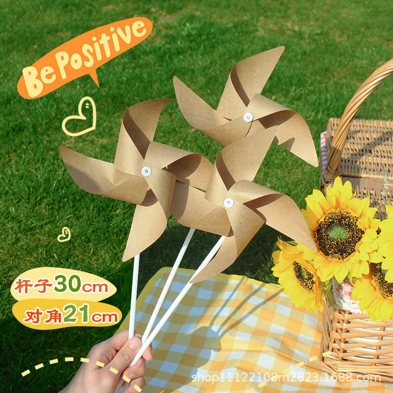 Small windmills, children's handheld outdoor photo props, DIY toys for kindergartens, popular picnic decoration, scene arrangement Application Scenario