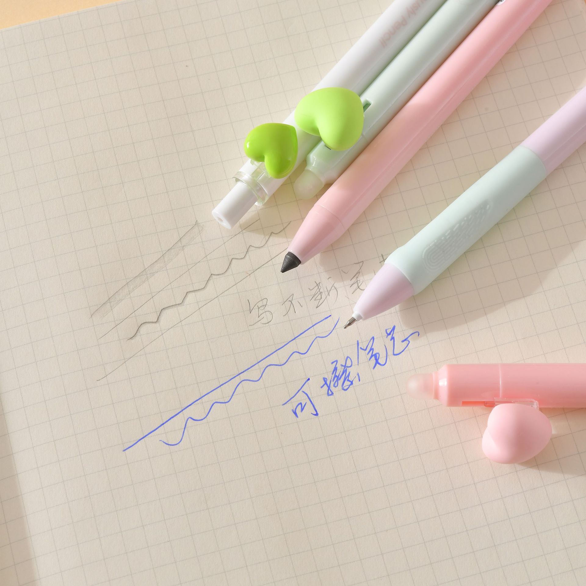 The Chenxi Love Press Set features an erasable gel pen and an eternal pencil with a blue core, ensuring smooth and fluid writing for students Specification image