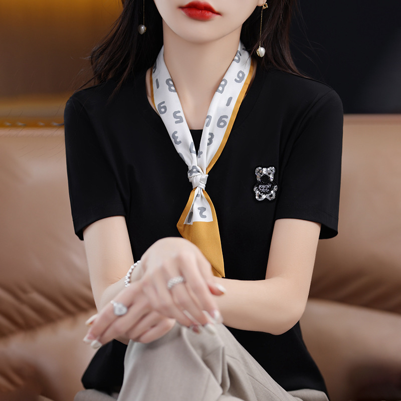 Summer women's mercerized cotton short-sleeved T-shirt, round-neck sequin embroidered vest, loose half-sleeved slimming base layer wholesale Application Scenario
