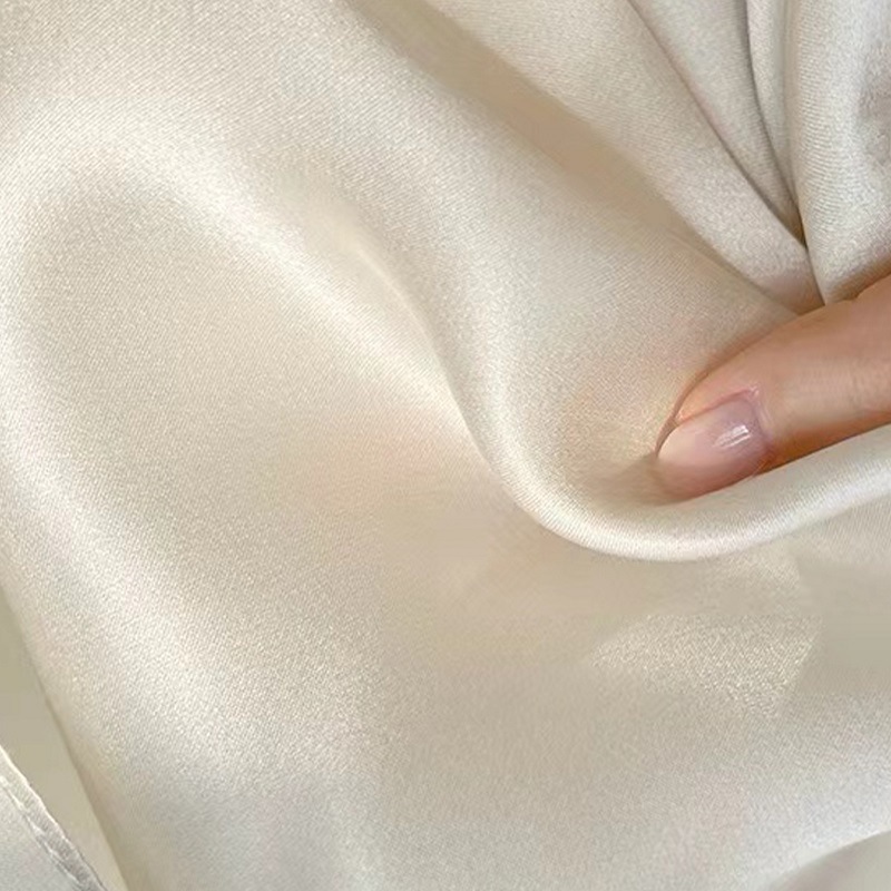 Cross-border bestsellers: 90cm large square scarf, satin imitation silk scarf, women's thin sun protection shawl, casual headscarf Application Scenario