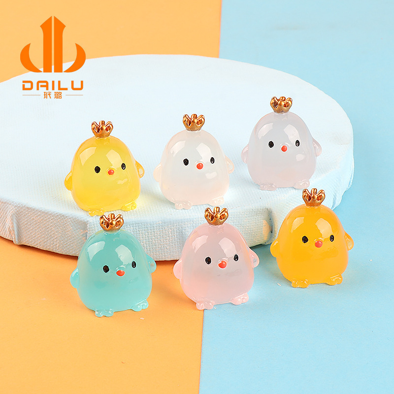 Miniature three-dimensional small ornaments, creative accessories, luminous mixed diy accessories, food and play claw machine parts Application Scenario