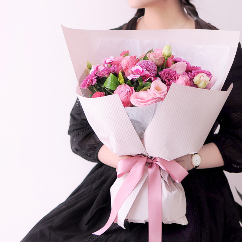 Thickened paper flower wrapping paper florist floriculture diy rose bouquet packaging three-dimensional embossed wrapping paper wholesale details Picture