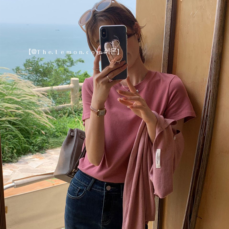 女式T恤实物图