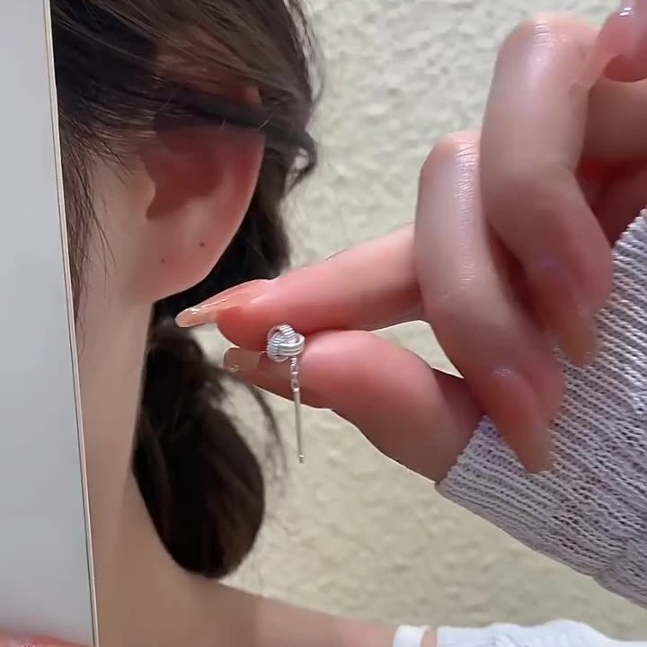 The 2025 new Ruyi Knot tassel ear string bestseller, 925 silver lady, ins style, niche, elegant, light luxury and high-end earrings Specification image