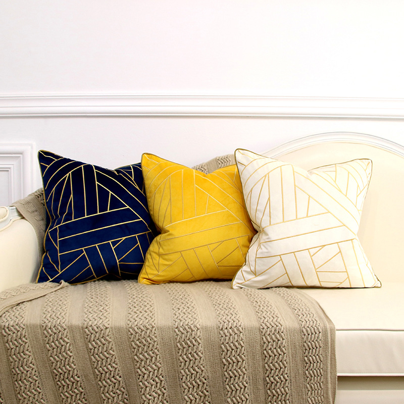 Nordic Modern Simple Italian Light Luxury Sand Cushion Pillow Cover Dutch Embroidery Waist Pillow Back Cover Application Scenario