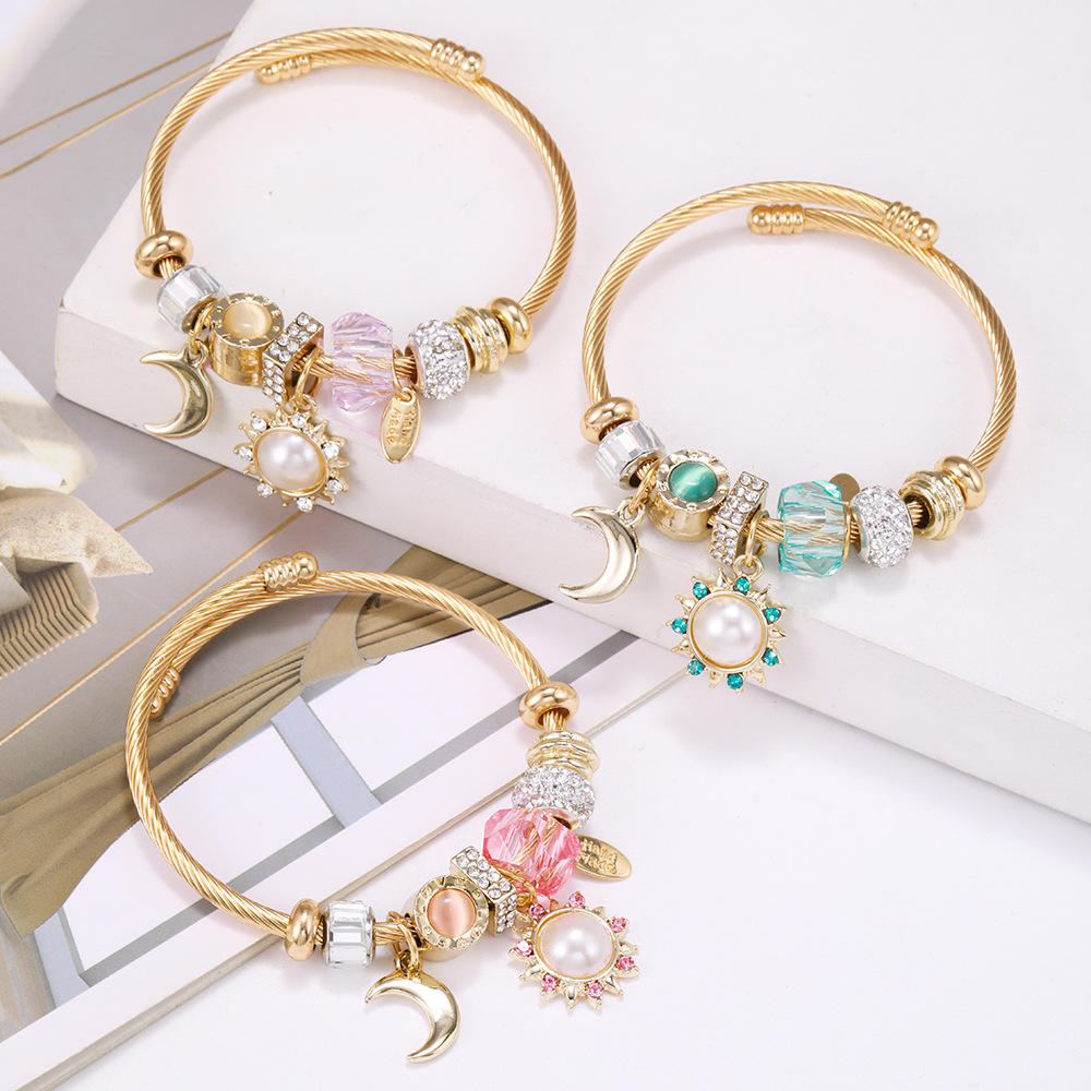 Oly Magic Bracelet 0404 Stainless Steel Bracelet Series Star Mosaic Sunflower Pendant Gold Open Bracelet Diy Beaded Bracelet For Women Application Scenario