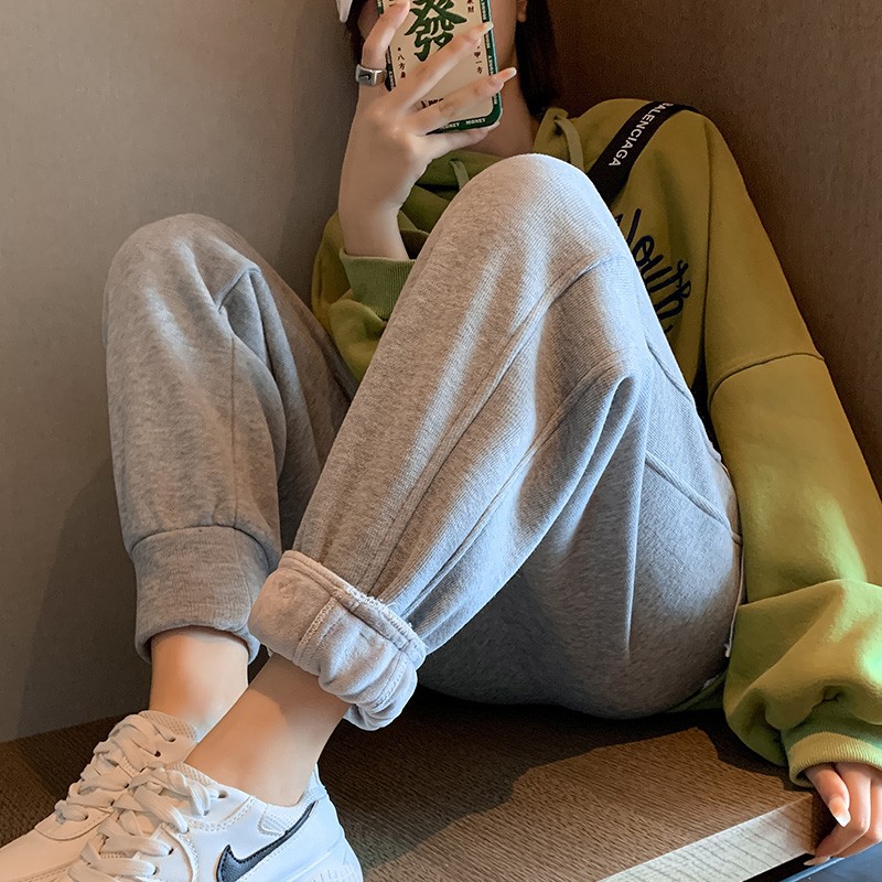 Add Fleece Sports Pants Women Thickened To Wear Gray Loose Bunched Feet Harun Casual Pants Autumn Winter Warm Cotton Pants details Picture