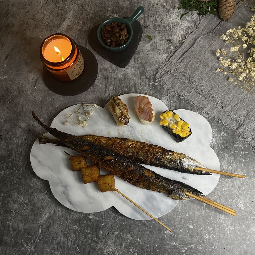 Europe And The United States Ins Creative Natural Marble Tray Cloud Shape Tray European Cuisine Barbecue Plate Tableware Specification drawing