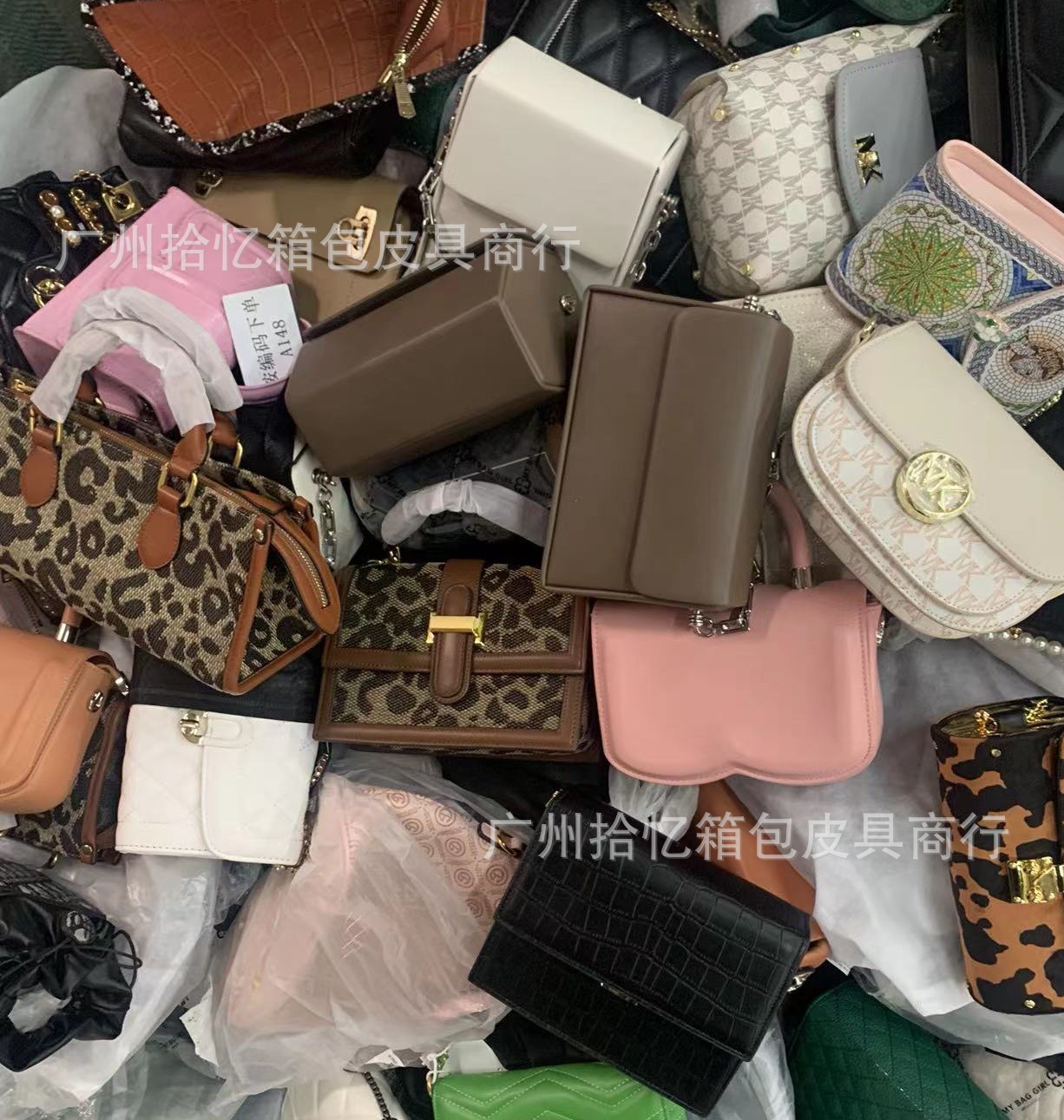 High Quality Miscellaneous Female Bag Live Supply Supply Source Wholesale Guangzhou End Goods Bag Female High-End Inventory Bag Application Scenario