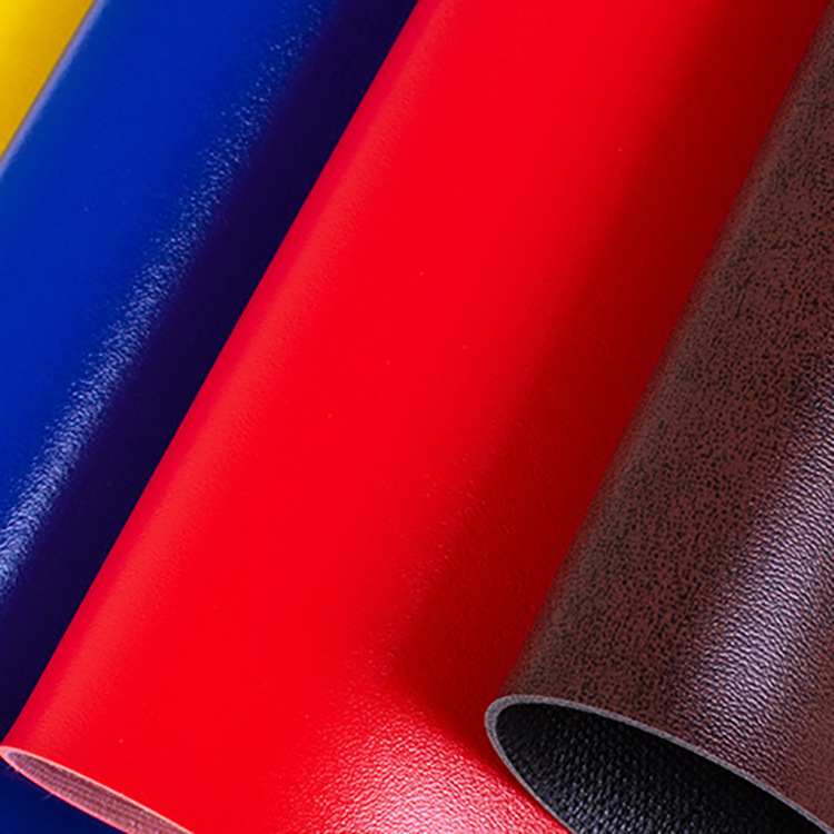 وتباع مجموعة من مادة PVC من نوع PVC في شكل مواد مصنوعة من الجلد، مثل المصنوعات اليدوية في الحقائب Specification image