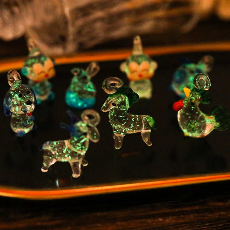 Hanyu Yuan Night Light Glazed 12 Chinese Zodiac Incense Ash Pendant, Ancient Method Glazed Zodiac Year Mascot Creative Craftsmanship Application Scenario