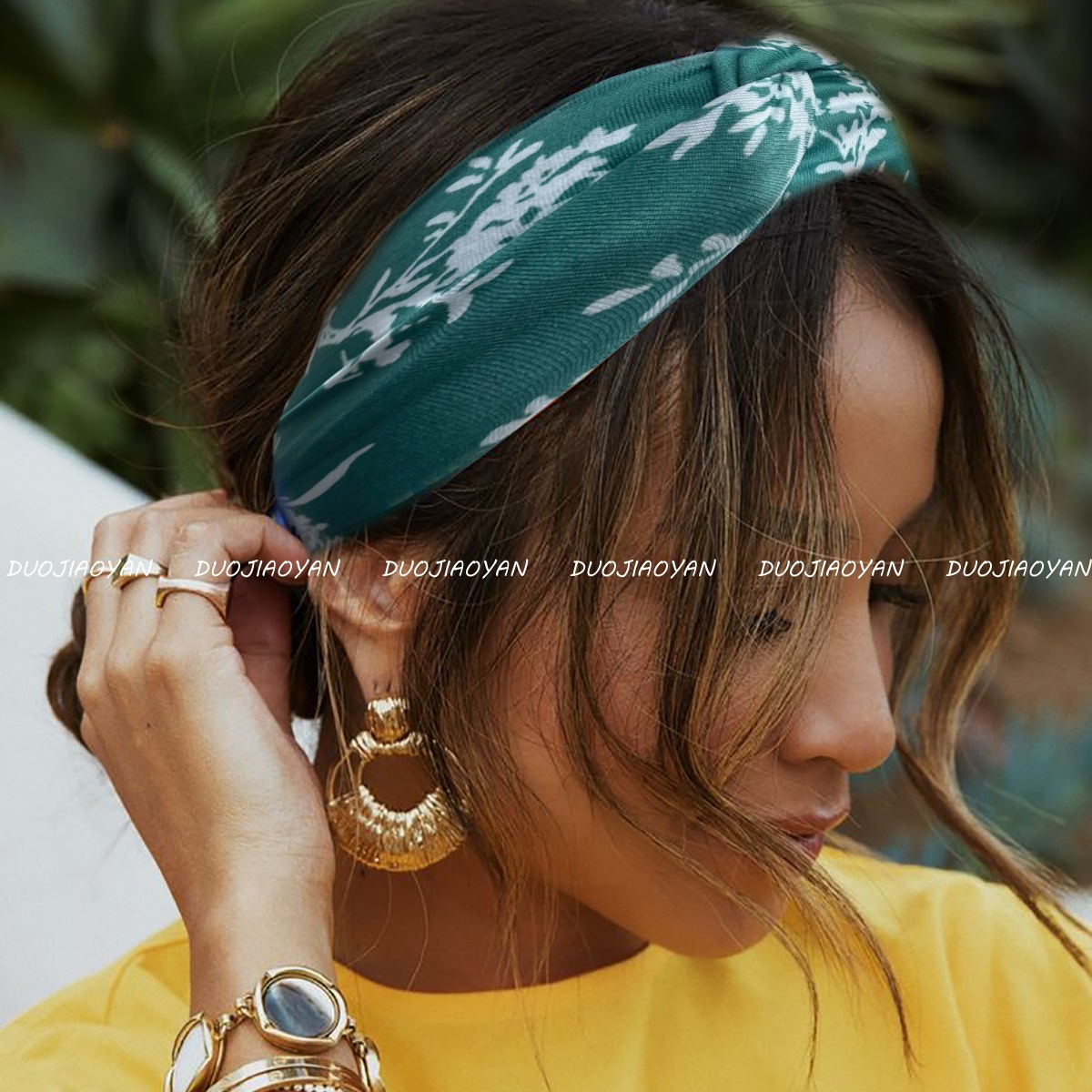 New crossover high-elasticity sports breathable headband with rose print yoga hair tie from Europe and America Application Scenario