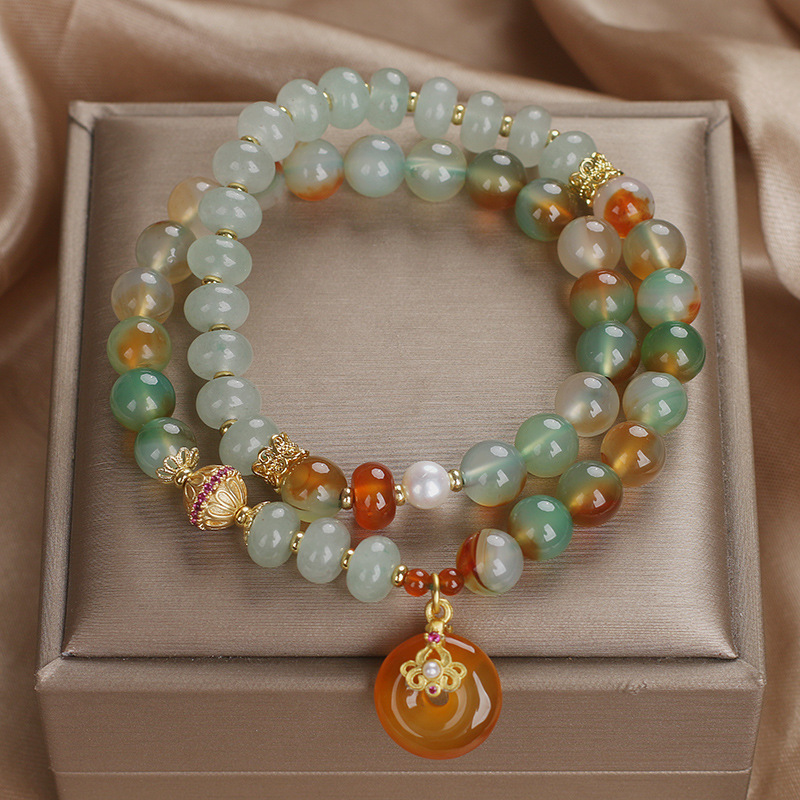 New Chinese-style peacock green agate double-ring bracelet, women's green Dongling double-layer light luxury peace pendant bracelet, trendy Application Scenario