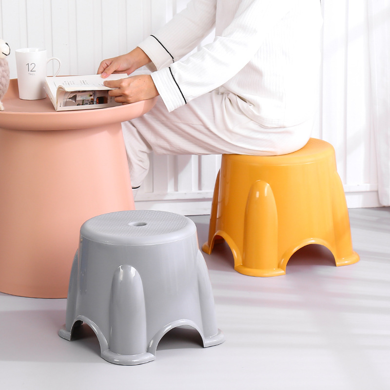 Plastic Small Stool Home Small Bench Shoe Stool Kindergarten Fashion Children's Small Chair Seat Creative Low Stool Application Scenario