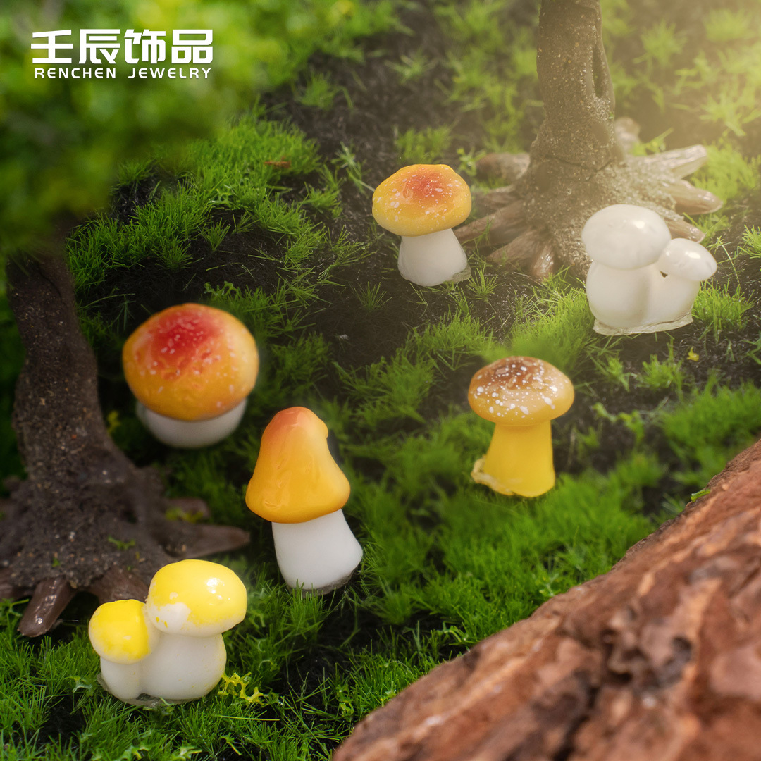 Moss micro-landscape creative simulation mushroom gardening diy decorative items, small ornaments, resin handicraft accessories, gifts details Picture