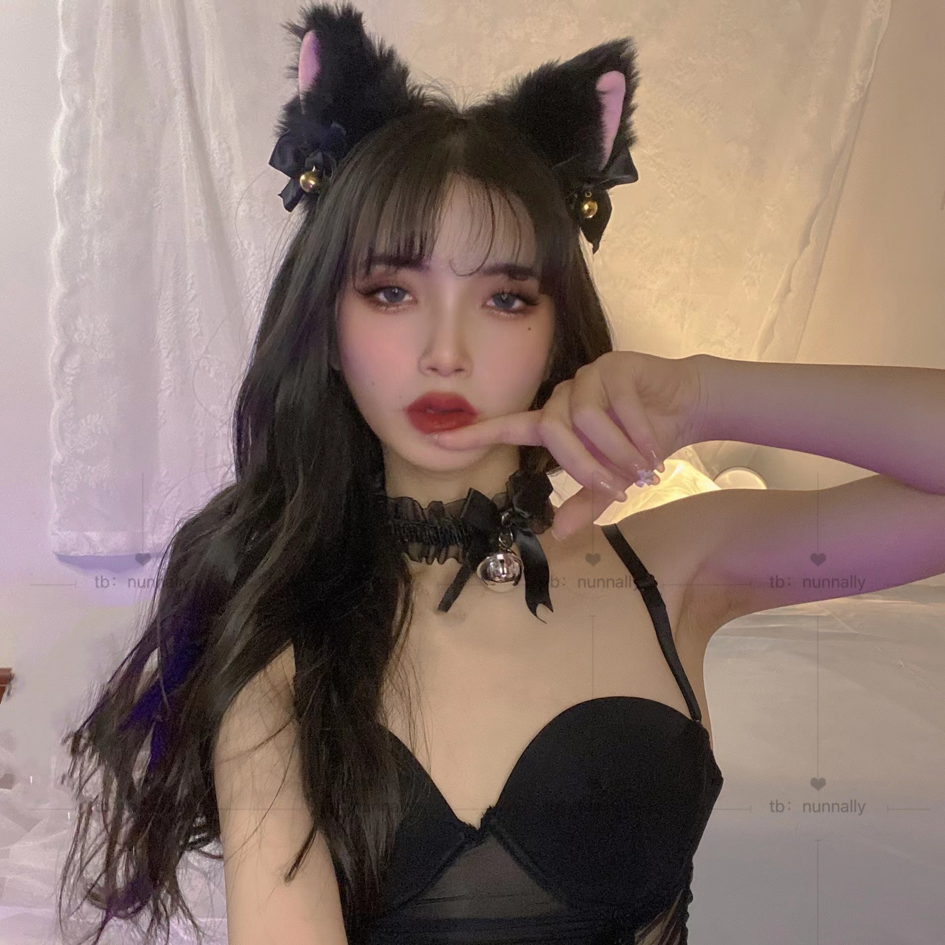 Cute plush cat ear headband autumn and winter new style cat rabbit ear fox beast ear sexual sensation female anchor bell headwear details Picture