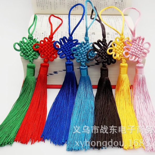 High-end mini small-sized Chinese knot pendants, No. 5, 6-plate Chinese knots, various vertical fine tassel knots, factory direct sales