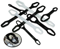 Multifunctional double-ended box wrench