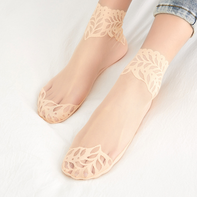 Wholesale of Korean style women's thin summer breathable pure cotton breathable mid-calf ins style lace lace mesh sock Specification image