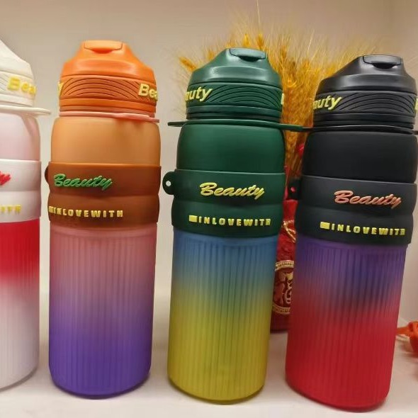 Large-capacity straw water cup, high appearance level, high-temperature resistant portable plastic cup details Picture