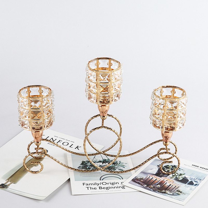 Amazon Retro Candlelight Dinner Props Nordic Romantic Crystal Candlestick Decoration Light Luxury American Three-Head Candle Stand Item Picture