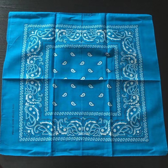 Cross-border new all-cotton printed cashew nut square scarf, headscarf, face mask, street dance and hip-hop square scarf, LOGO available upon customization Application Scenario