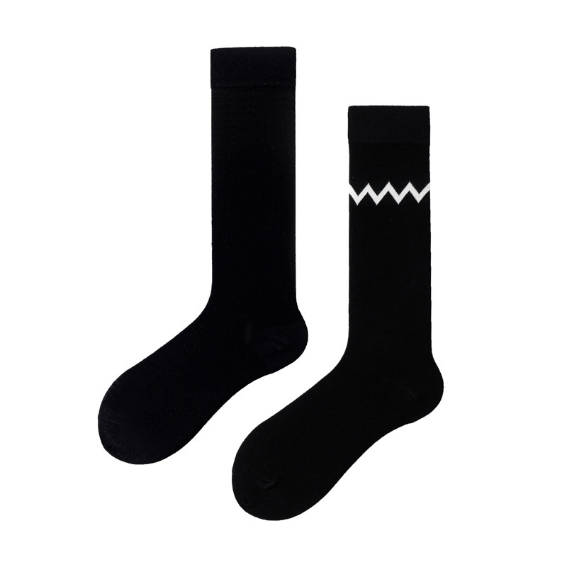 秋冬季黑白杠学院风/黑色中筒袜/纯色黑白袜/长筒堆堆袜白底实物图