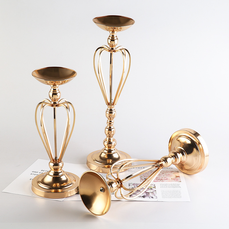 Wedding Props Golden Love Road Leading To The Main Table Flower Wedding Shop Opened Iron Twist Candlestick Decoration Item Picture