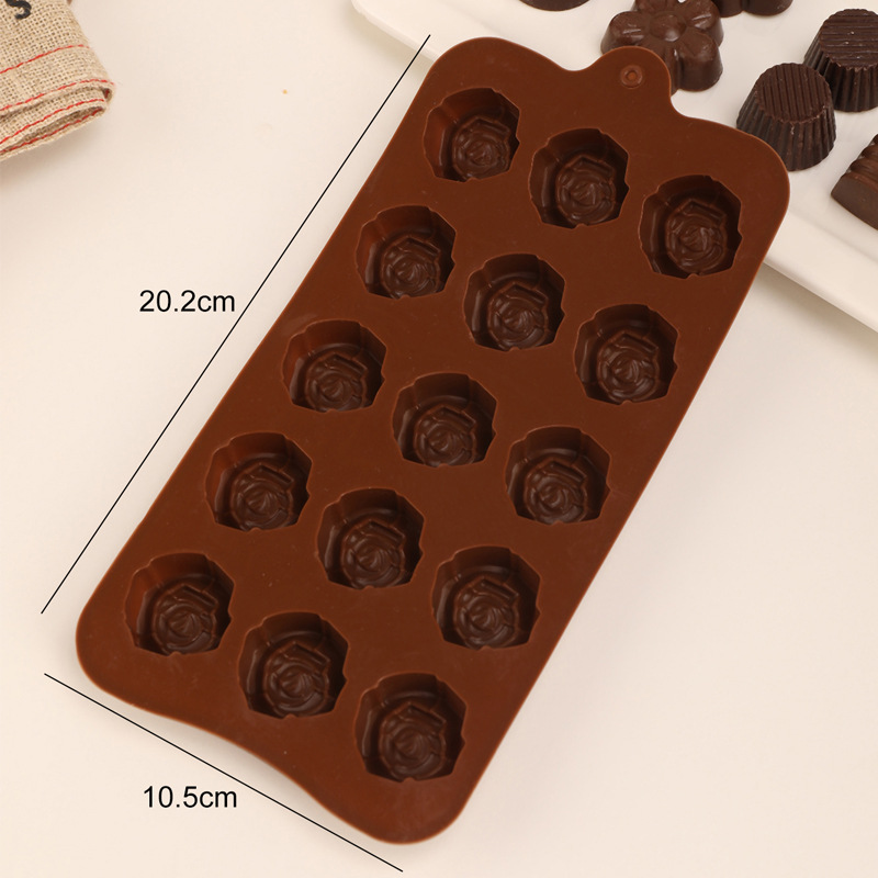 15-piece three-dimensional rose chocolate mold, silicone hand-cold-made soap mold, jelly mousse mold, ice cube tray Application Scenario