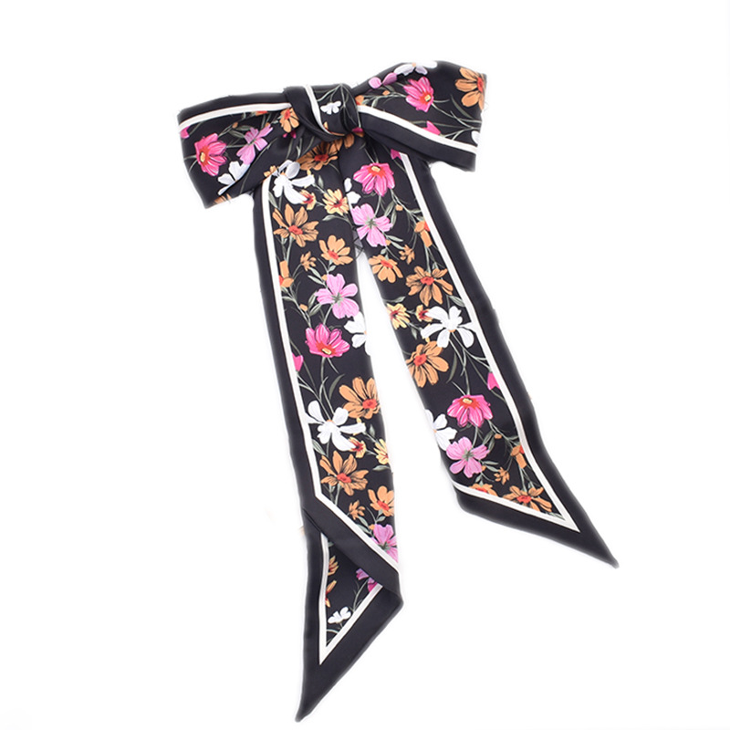 Summer New Fashion Sweet Natural Flower Pattern Printed Double Long Diagonal Scarf Silk Scarf Accessories Application Scenario