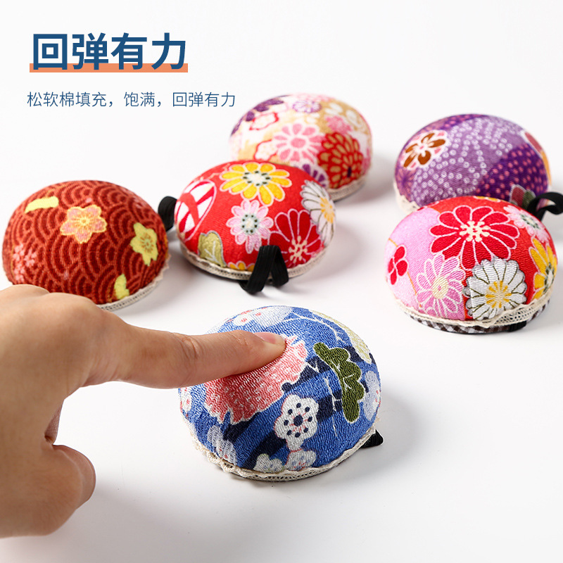 Zefeng Wrist Pin Pack Diy Hand Cross Stitch Needle Storage Tools Ball Cloth Pin Pad Wholesale details Picture