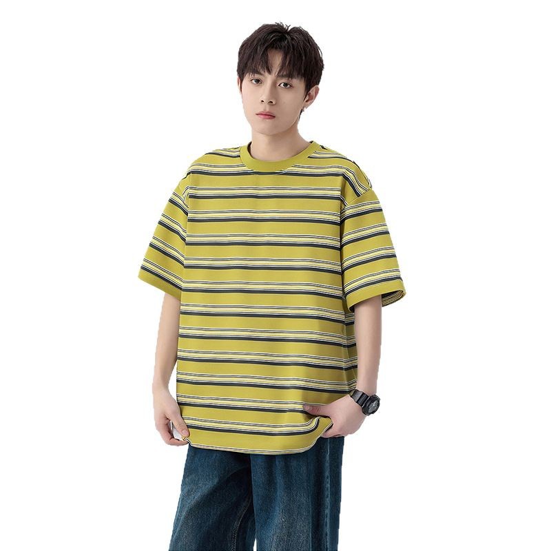 2025 Round-neck striped T-shirt for men, loose wide-sleeved half-sleeve T-shirt, trendy, cool and casual men's wear Item Picture