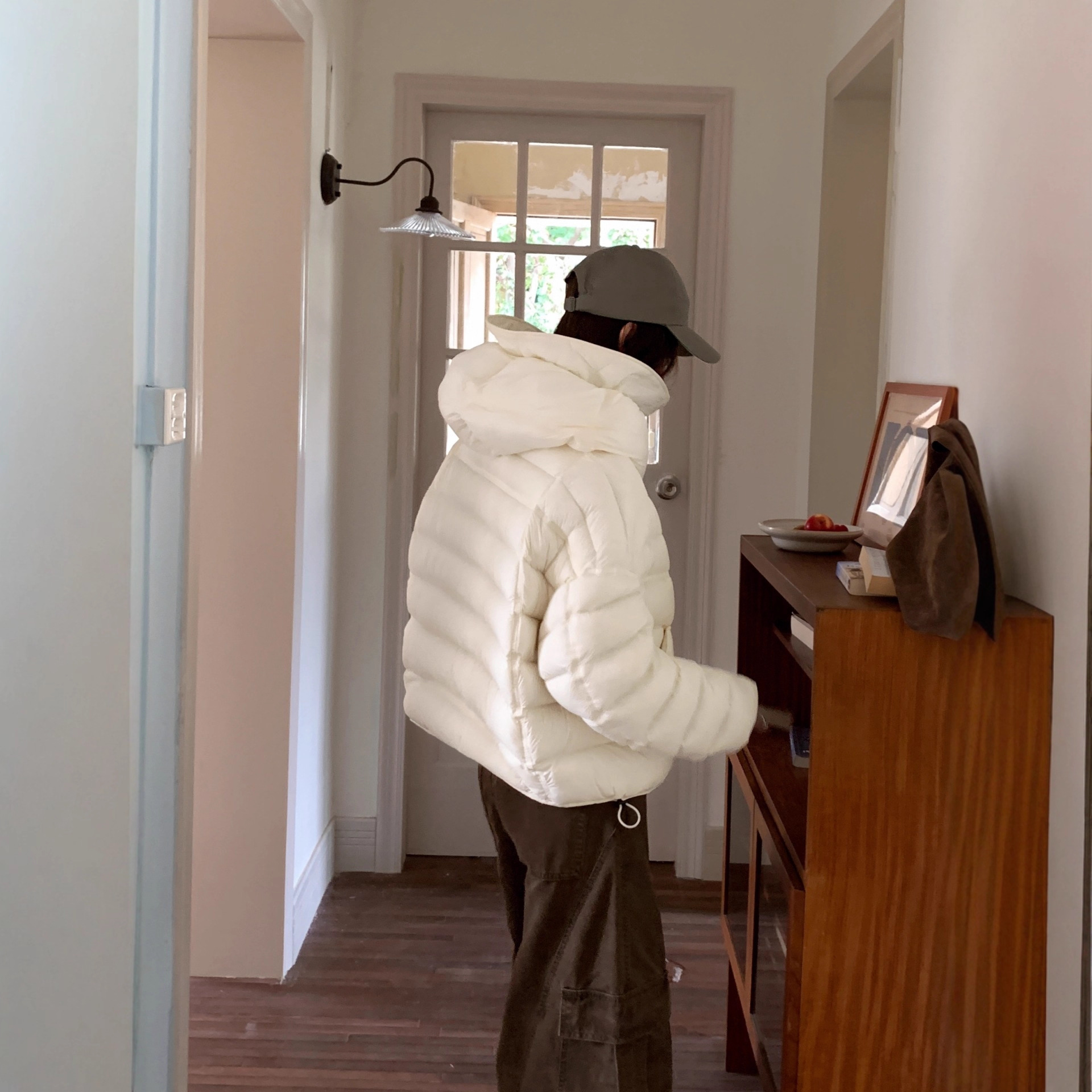 90 White Duck Down 2025 Winter New Short Down jacket for women, hooded, rib cream puff-like style, Korean-style loose jacket trend Application Scenario