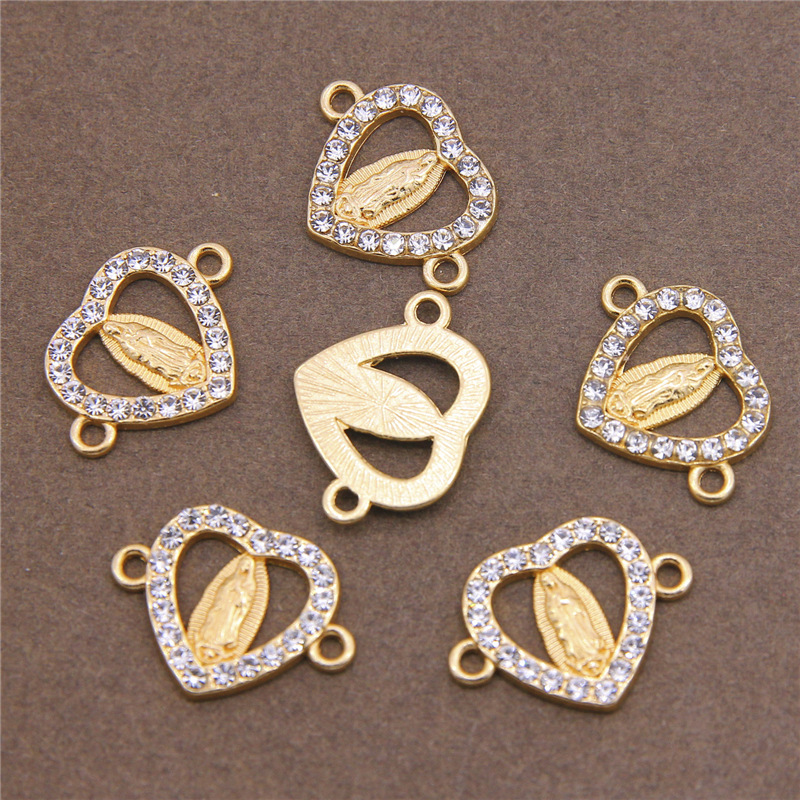 Europe And The United States Cross-Border Foreign Trade New Sales Diy Jewelry Accessories Madonna Dot Drill Hollow Heart Love Pendant Bracelet Small Accessories Manufacturers Wholesale Application Scenario