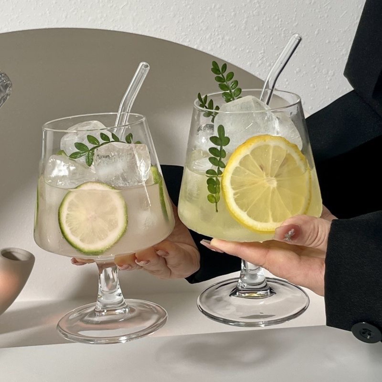 ins popular restaurant glass cups, wine glasses, dwarf brandy cups, iced coffee cups, soda, chic and simple drink cups