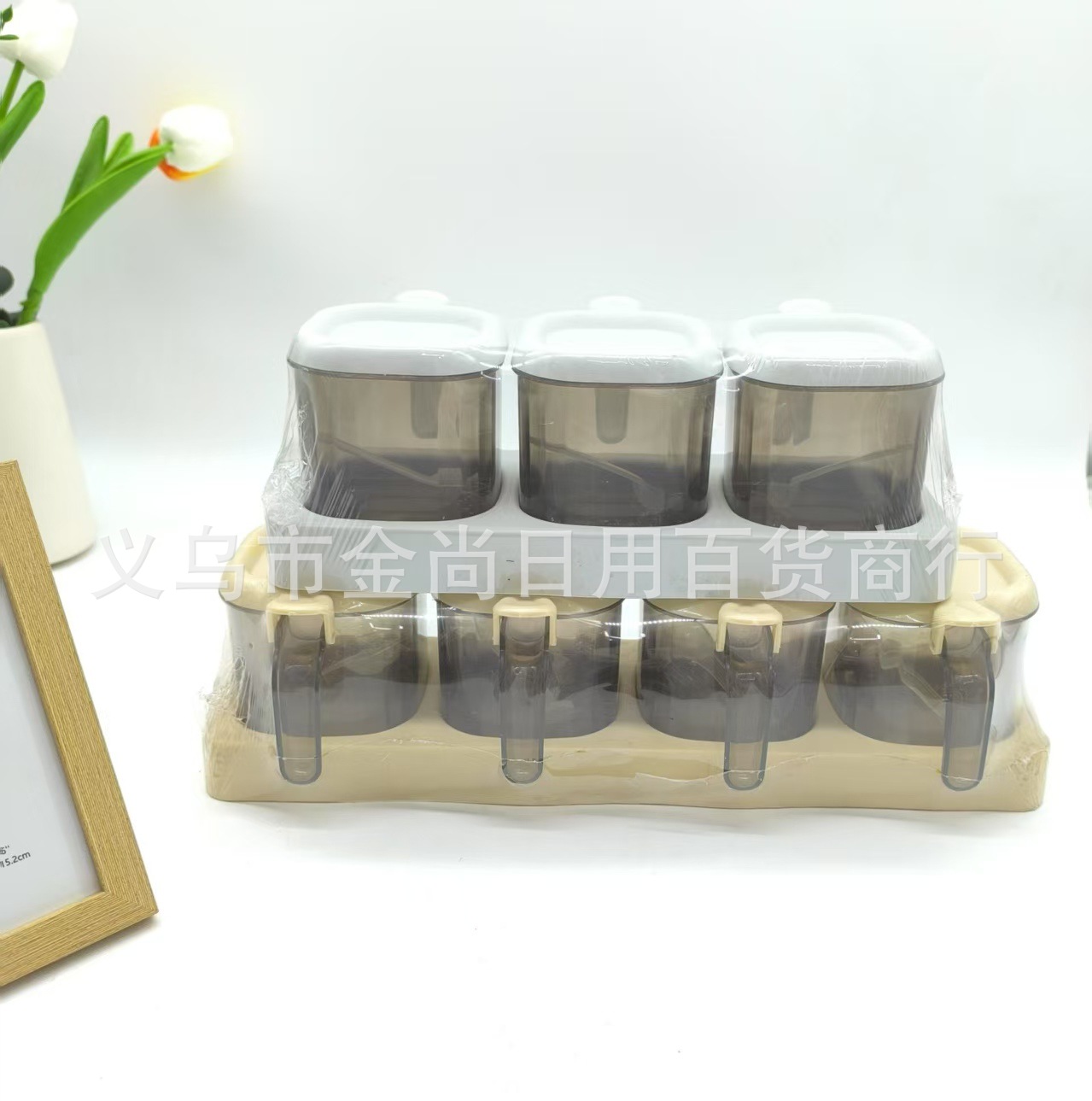 4-compartment seasoning box, condiment box, high-end household kitchen seasoning, salt and monosodium glutamate jar, moisture-proof storage box details Picture