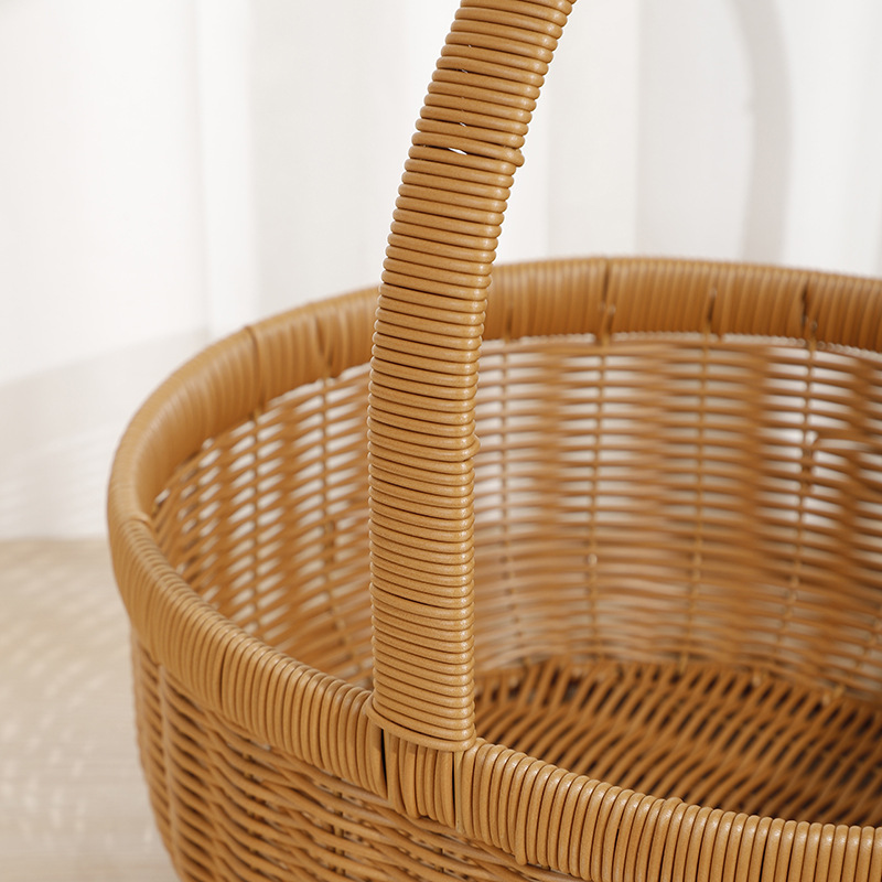 The manufacturer supplies hand-woven rattan flower baskets, Valentine's Day flower baskets, storage baskets, wedding flower baskets and home decoration baskets details Picture