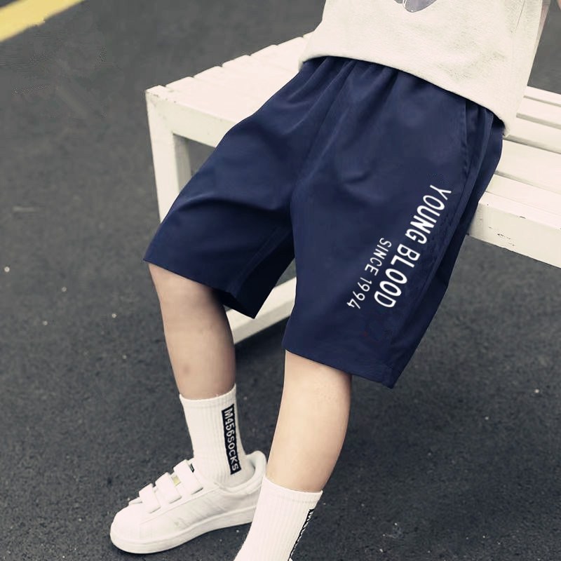 2022 New children's clothing, boys' shorts, summer casual sports pants, knitted capri pants, children's pants details Picture