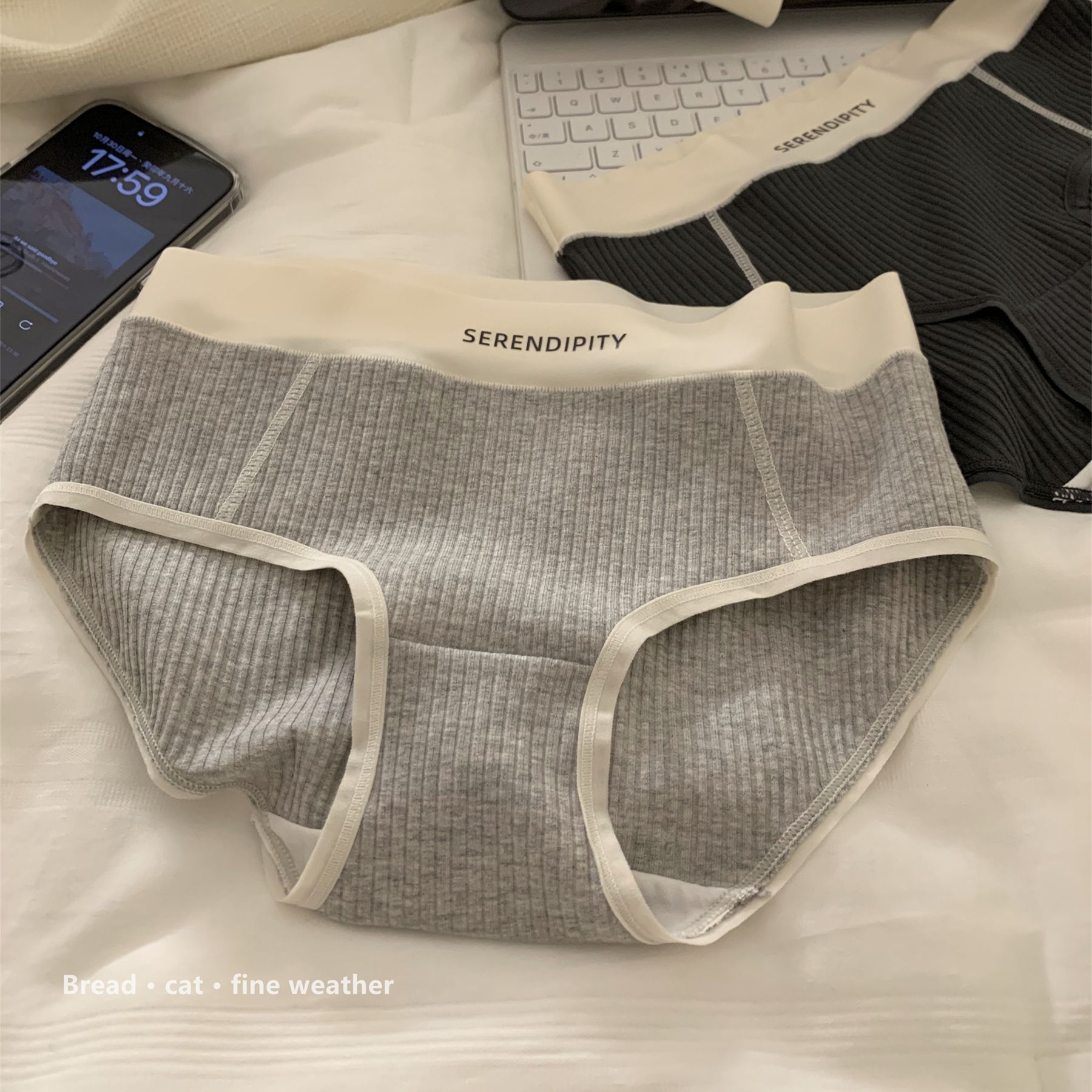 Autumn and winter threaded pure cotton women's underwear with letter edges, comfortable, skin-friendly, breathable mid-waist, antibacterial women's triangle pants