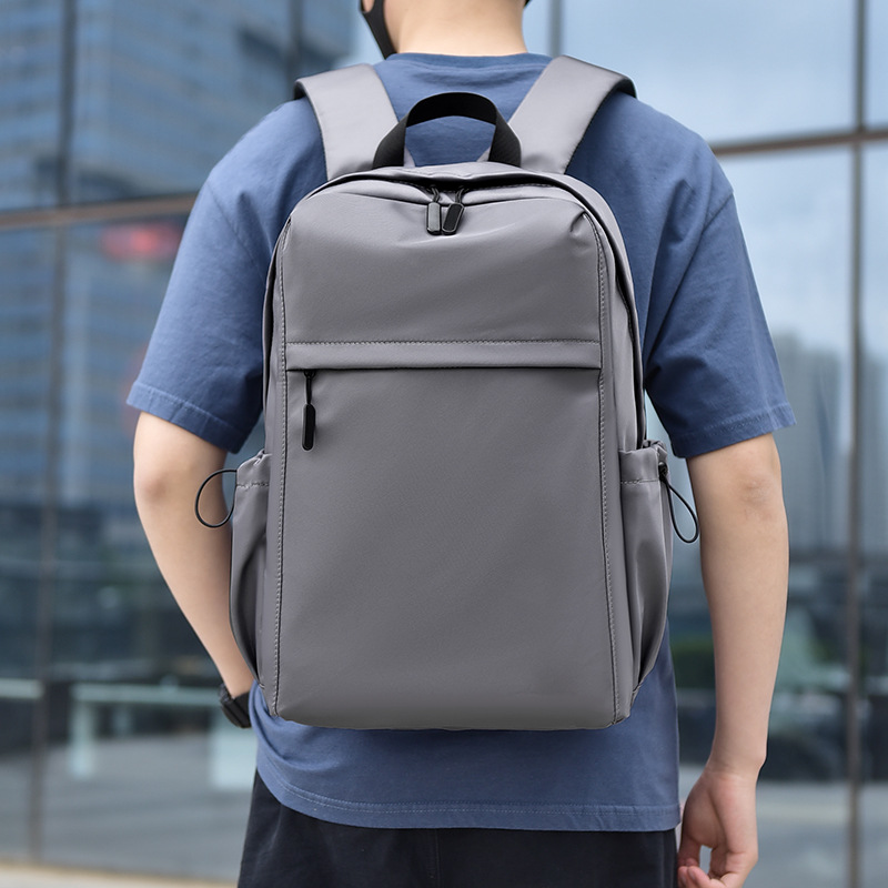 Customized Large Capacity Backpack Men's Computer Backpack Business Leisure College Student Backpack Waterproof Travel Bag Men's Bag Application Scenario